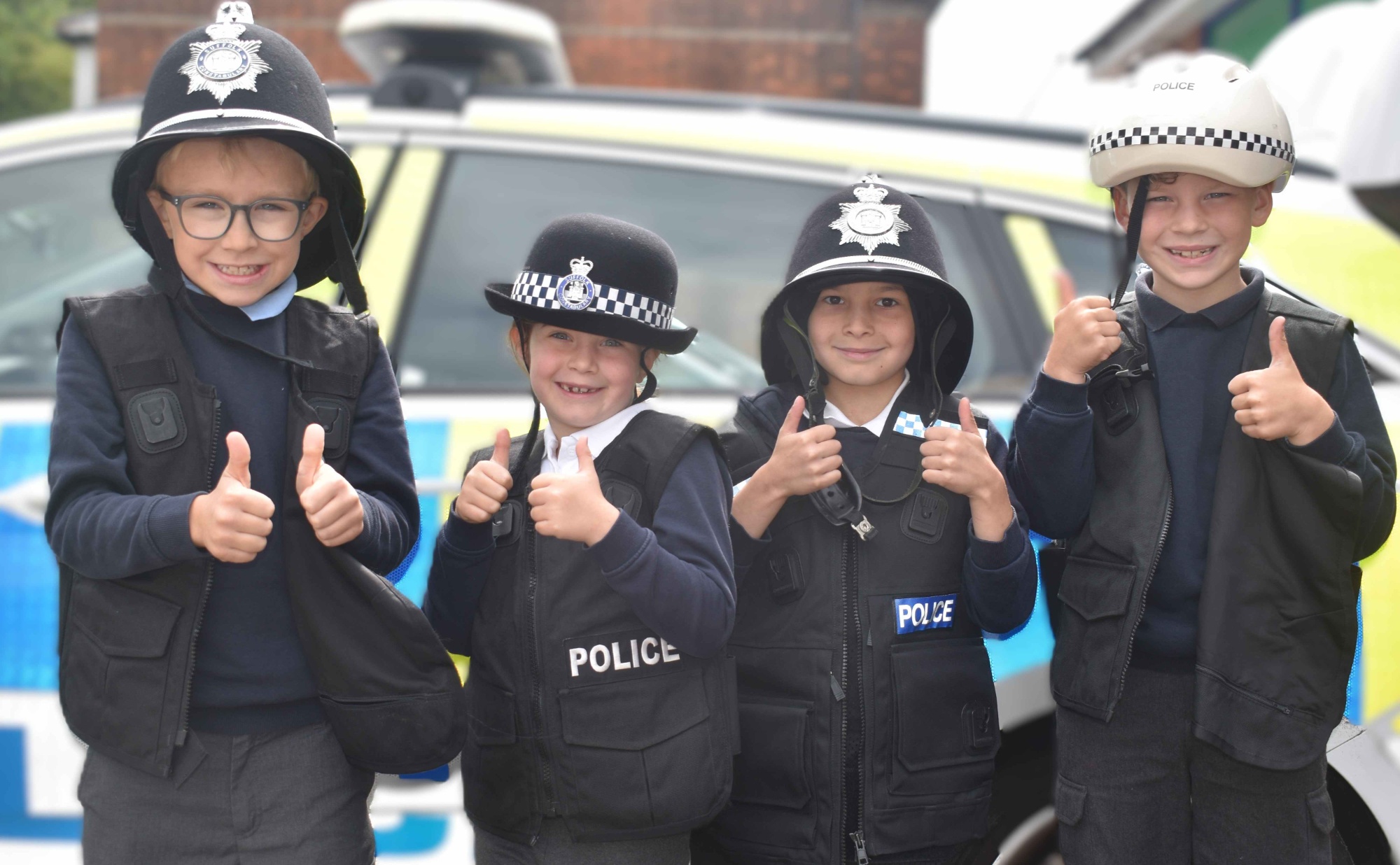 1 - Sudbury youngsters find out about careers in the police at a careers event organised by Eastern Education Group
